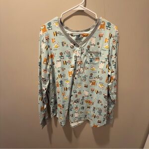 EUC- Cuddl Duds Pajamas White Set. Cozy Henley Top and Banded Bottoms (Dogs)